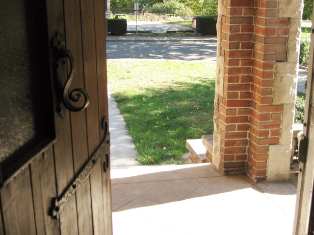 The Patton testimony Elmhurst door. The home owner nailed that view! Shadow and all. 
